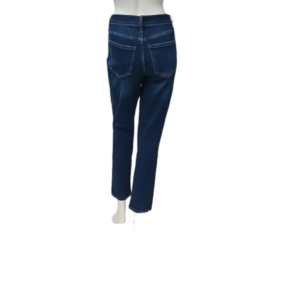 701418....Universal Thread Straight leg Jeans Size 6/28,  8
